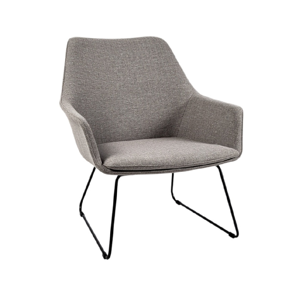 **Titre technique : Fauteuil contemporain en tissu gris avec pieds en métal noir**